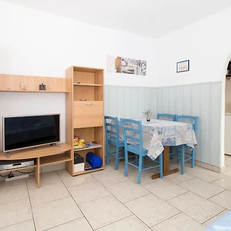 Apartman Family With Big Garden *